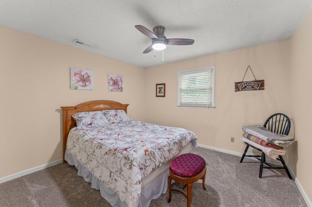 303 Rutledge Ave, Tullahoma, TN 37388