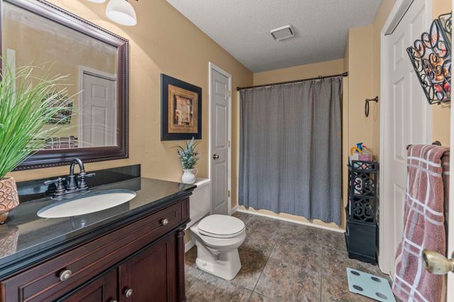 303 Rutledge Ave, Tullahoma, TN 37388