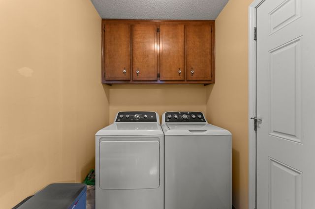 303 Rutledge Ave, Tullahoma, TN 37388