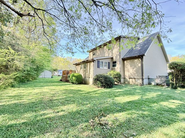 303 Rutledge Ave, Tullahoma, TN 37388