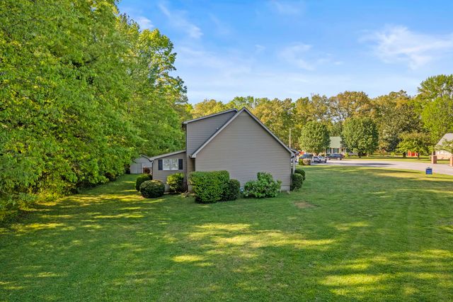 303 Rutledge Ave, Tullahoma, TN 37388