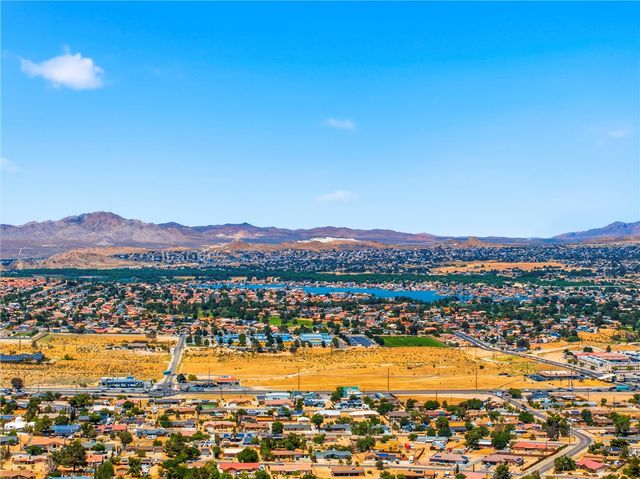 17918 Catalpa Street, Hesperia, CA 92345