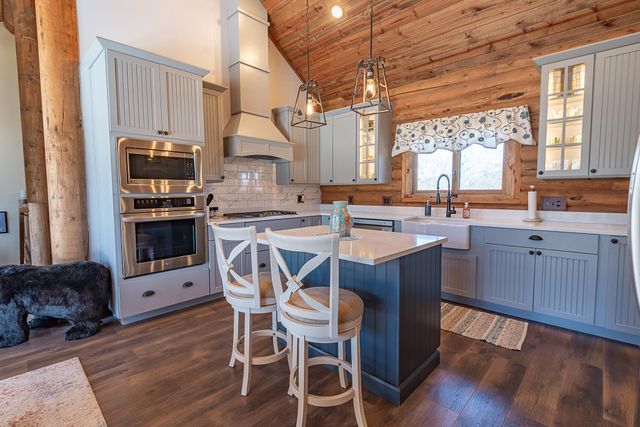 136 Nottingham Court, Saddlebrooke, MO 65630