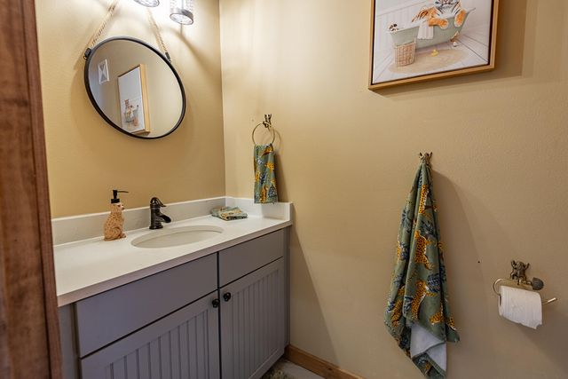 136 Nottingham Court, Saddlebrooke, MO 65630