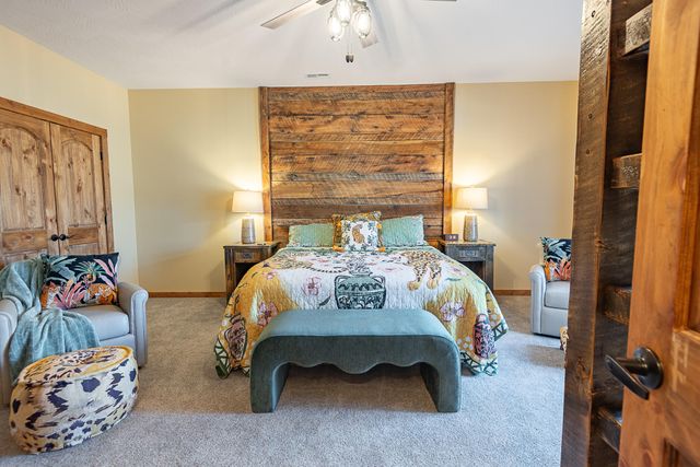 136 Nottingham Court, Saddlebrooke, MO 65630