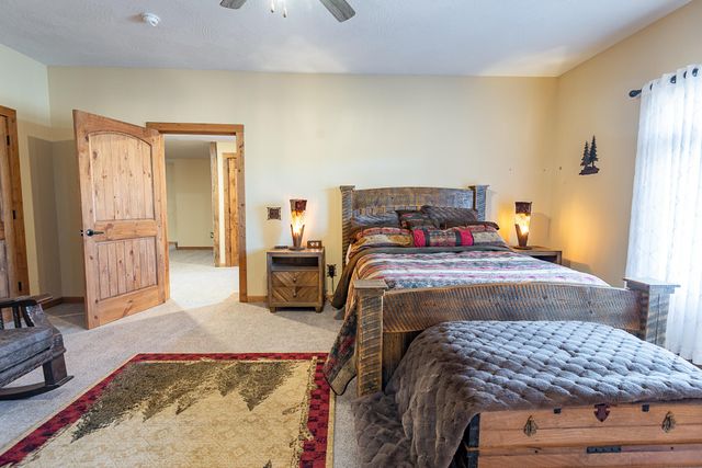136 Nottingham Court, Saddlebrooke, MO 65630