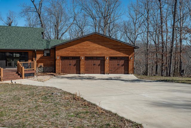 136 Nottingham Court, Saddlebrooke, MO 65630