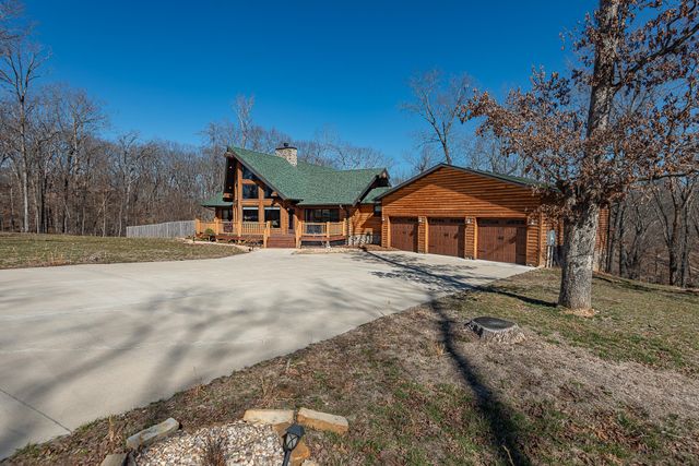 136 Nottingham Court, Saddlebrooke, MO 65630
