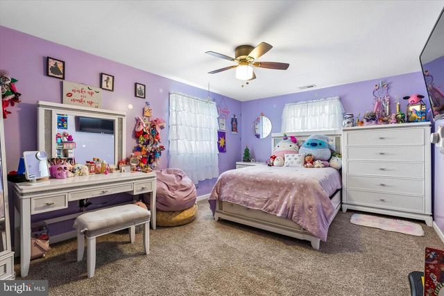 45 HOLLY HILL RD, Richboro, PA 18954