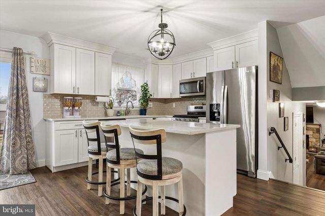 45 HOLLY HILL RD, Richboro, PA 18954