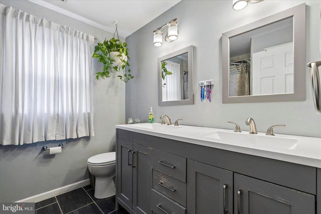 45 HOLLY HILL RD, Richboro, PA 18954