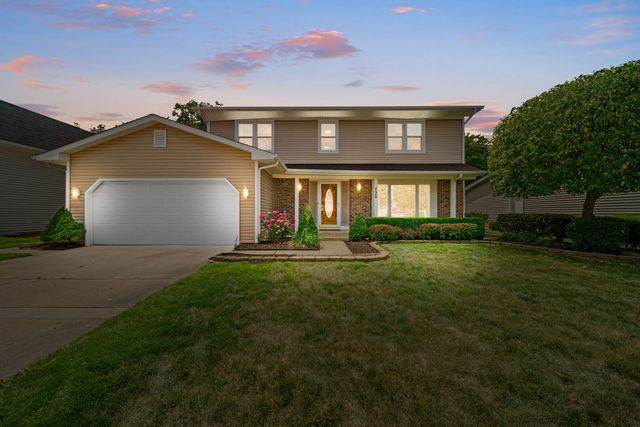 720 Dunhill Drive, Buffalo Grove, IL 60089