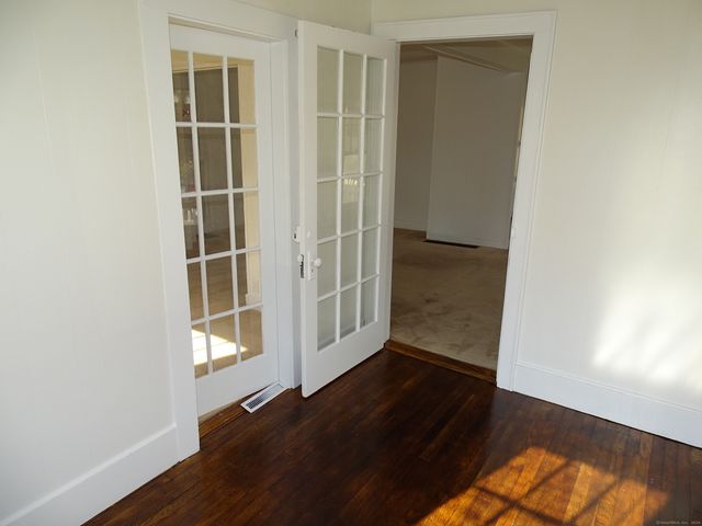 45 Olive Street, Waterford, CT 06385
