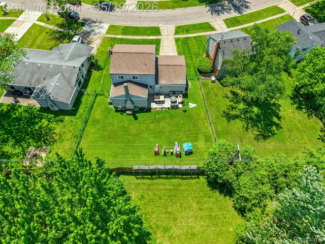 8941 Bristol Court, Superior Charter Township, MI 48198