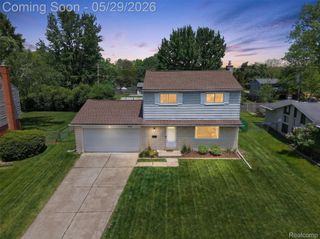 8941 Bristol Court, Superior Charter Township, MI 48198
