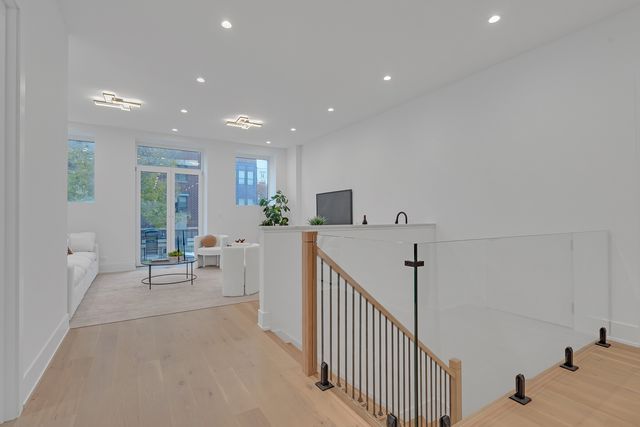 505 W Elm Street 3, Chicago, IL 60610