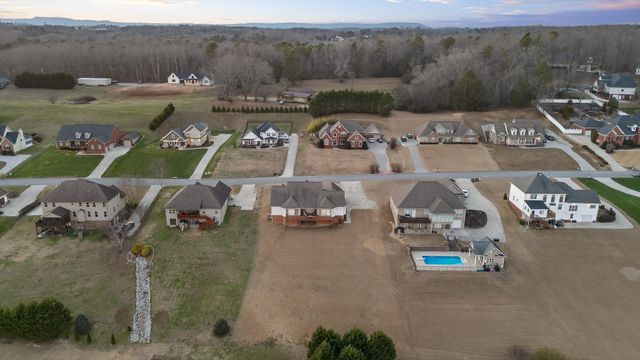 140 Thorncrest Drive, Ringgold, GA 30736