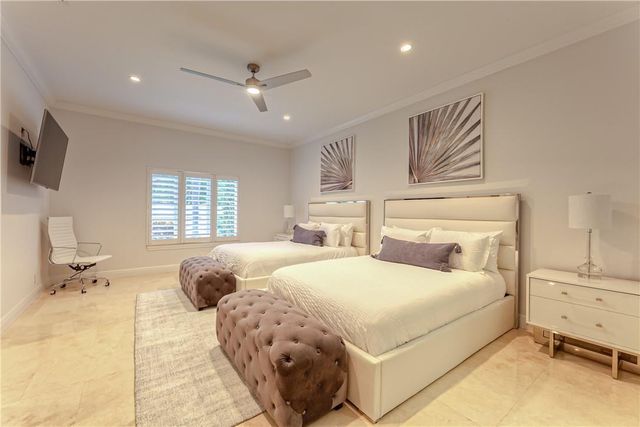 2726 NE 25TH Place, Fort Lauderdale, FL 33305
