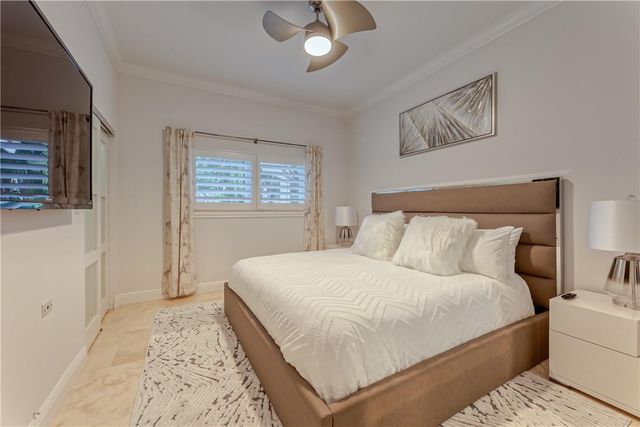 2726 NE 25TH Place, Fort Lauderdale, FL 33305