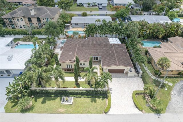 2726 NE 25TH Place, Fort Lauderdale, FL 33305