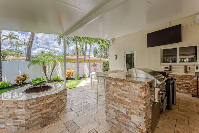 2726 NE 25TH Place, Fort Lauderdale, FL 33305