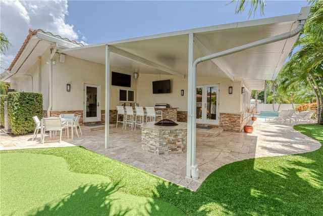 2726 NE 25TH Place, Fort Lauderdale, FL 33305