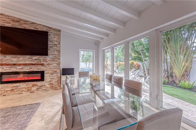 2726 NE 25TH Place, Fort Lauderdale, FL 33305