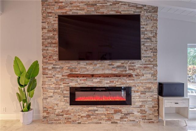 2726 NE 25TH Place, Fort Lauderdale, FL 33305