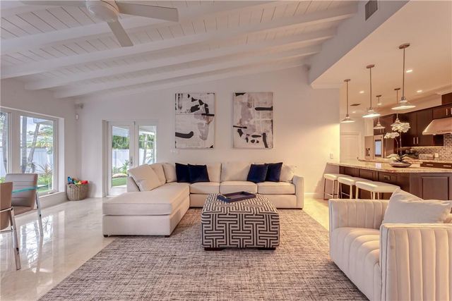 2726 NE 25TH Place, Fort Lauderdale, FL 33305