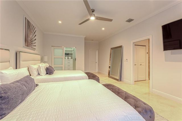 2726 NE 25TH Place, Fort Lauderdale, FL 33305