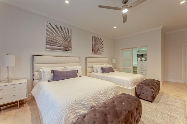 2726 NE 25TH Place, Fort Lauderdale, FL 33305