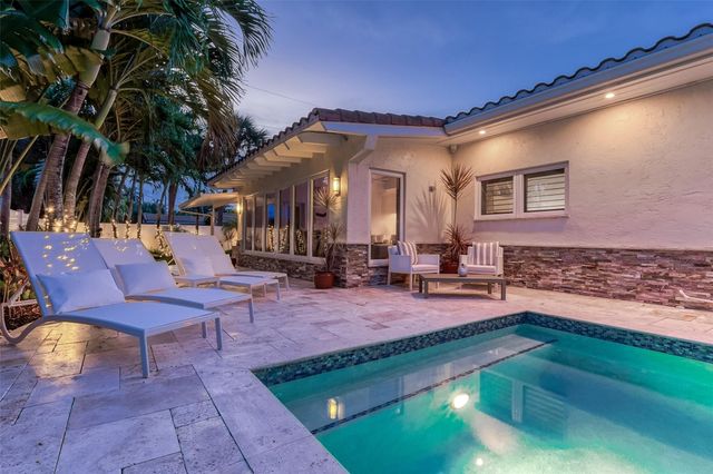 2726 NE 25TH Place, Fort Lauderdale, FL 33305