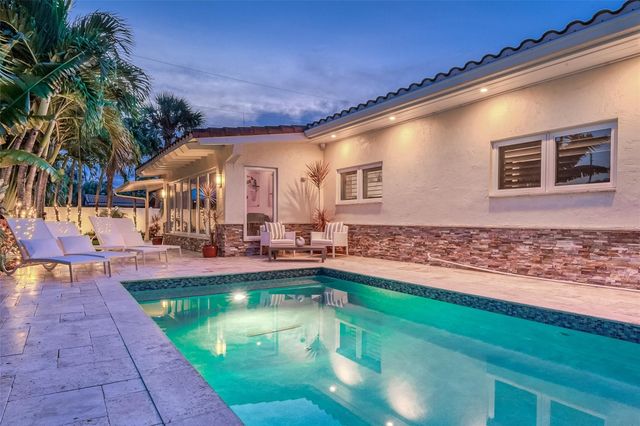 2726 NE 25TH Place, Fort Lauderdale, FL 33305