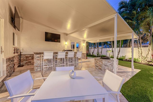 2726 NE 25TH Place, Fort Lauderdale, FL 33305