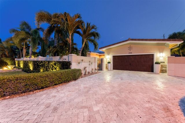 2726 NE 25TH Place, Fort Lauderdale, FL 33305