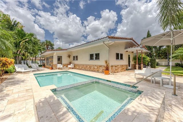 2726 NE 25TH Place, Fort Lauderdale, FL 33305
