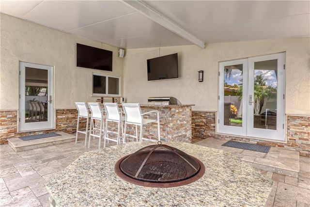 2726 NE 25TH Place, Fort Lauderdale, FL 33305
