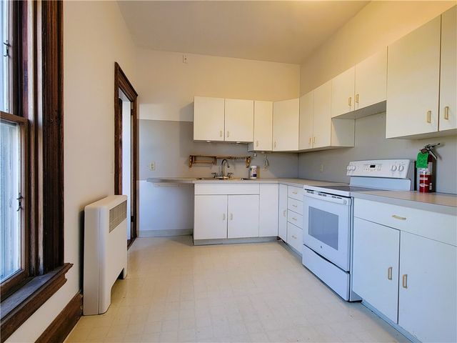 2951 East Main Road 3, Portsmouth, RI 02871