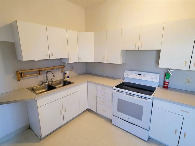 2951 East Main Road 3, Portsmouth, RI 02871