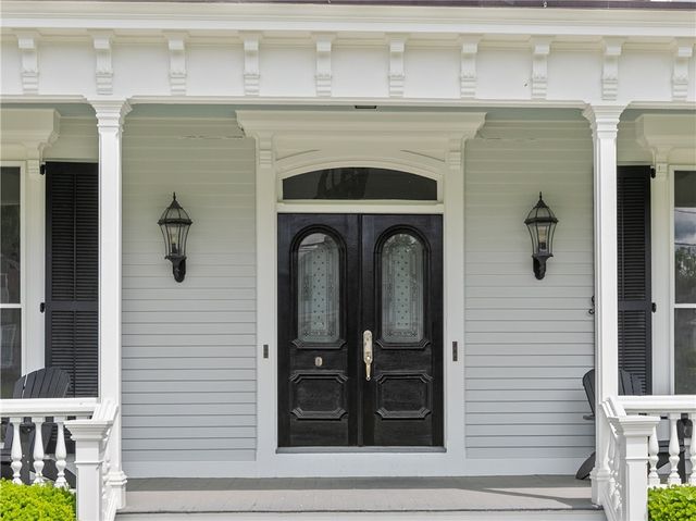 2951 East Main Road 3, Portsmouth, RI 02871