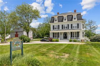 2951 East Main Road 3, Portsmouth, RI 02871