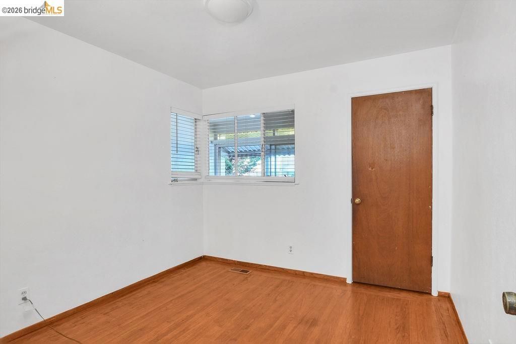 Image 15 of property listing at 226 226 S 41St St, Richmond, CA 94804