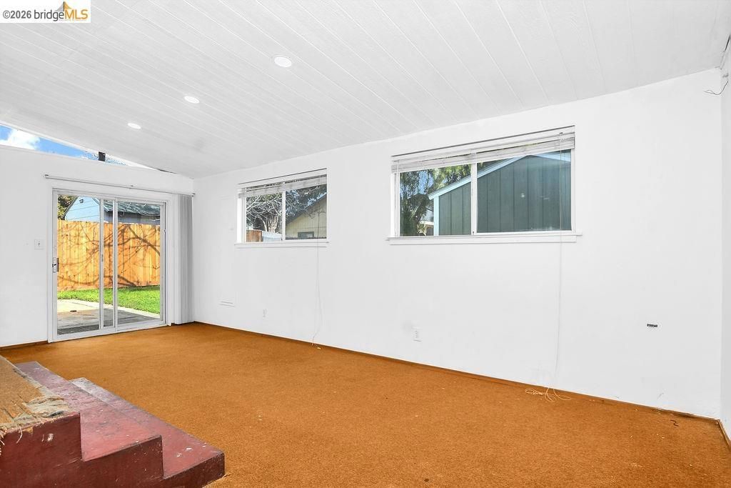 Image 21 of property listing at 226 226 S 41St St, Richmond, CA 94804