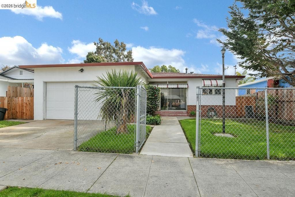 Image 29 of property listing at 226 226 S 41St St, Richmond, CA 94804