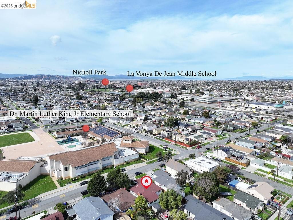 Image 33 of property listing at 226 226 S 41St St, Richmond, CA 94804