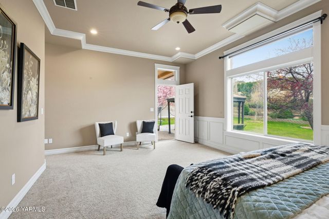 609 N 74th Ave, Yakima, WA 98908