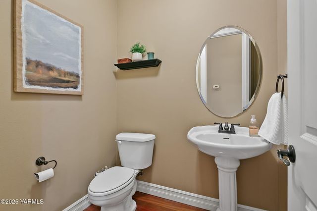 609 N 74th Ave, Yakima, WA 98908