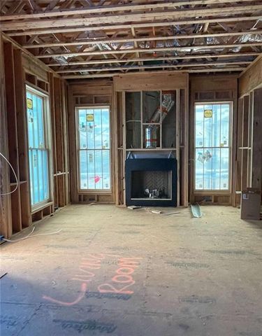 180 5th Street, Fayetteville, GA 30214