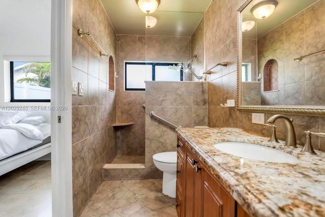 971 NW 89th Ave, Plantation, FL 33324