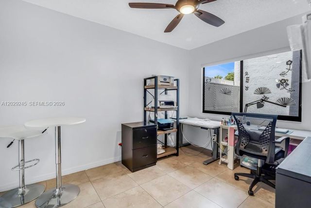 971 NW 89th Ave, Plantation, FL 33324